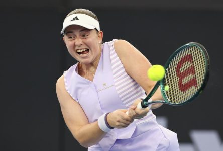 Vondrousova se retire du tournoi d’Adélaïde en raison d’une blessure à une hanche