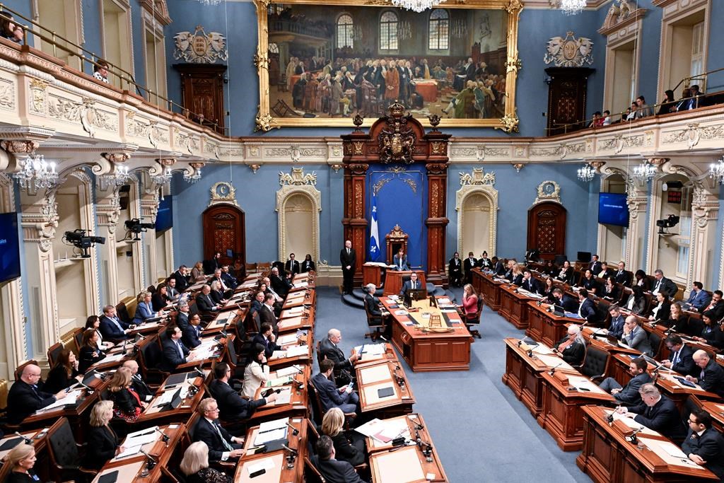 Les travaux parlementaires reprennent à Québec sur le thème du financement politique