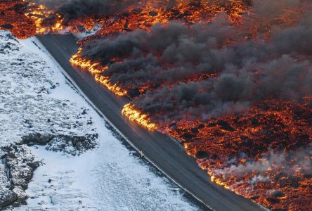 Islande: un volcan du sud-ouest entre en éruption pour la troisième fois depuis décembre