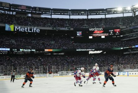 Les Rangers gagnent 6-5 en prolongation contre les Islanders au MetLife Stadium