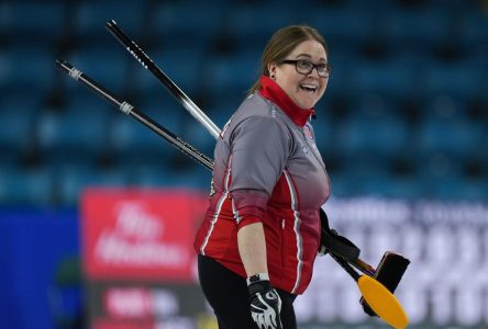 Sturmaye et Homan demeurent invaincues au Championnat canadien de curling féminin