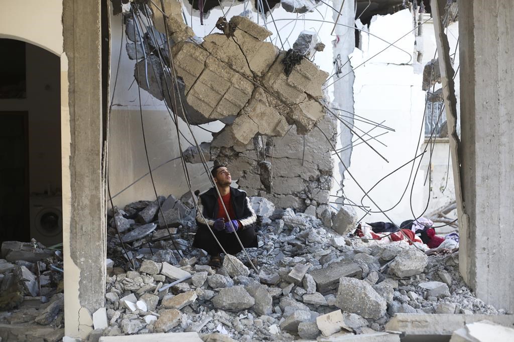 Des frappes israéliennes auraient fait 67 morts à Gaza pendant la nuit