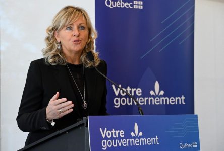 Élus munipaux menacés: Québec n’écarte pas des mesures punitives