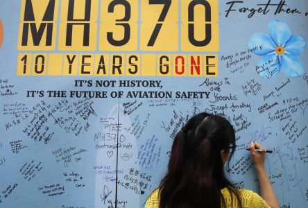 Vol MH370: les familles figées dans le temps dix ans plus tard