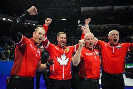 Brad Gushue défend son titre au Championnat canadien de curling masculin