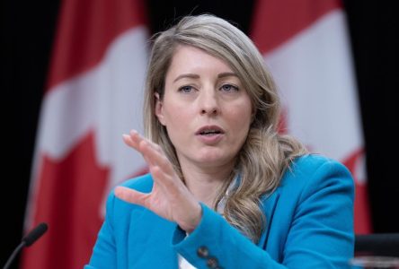 Ottawa commence à évacuer les Canadiens vulnérables d’Haïti, annonce la ministre Joly