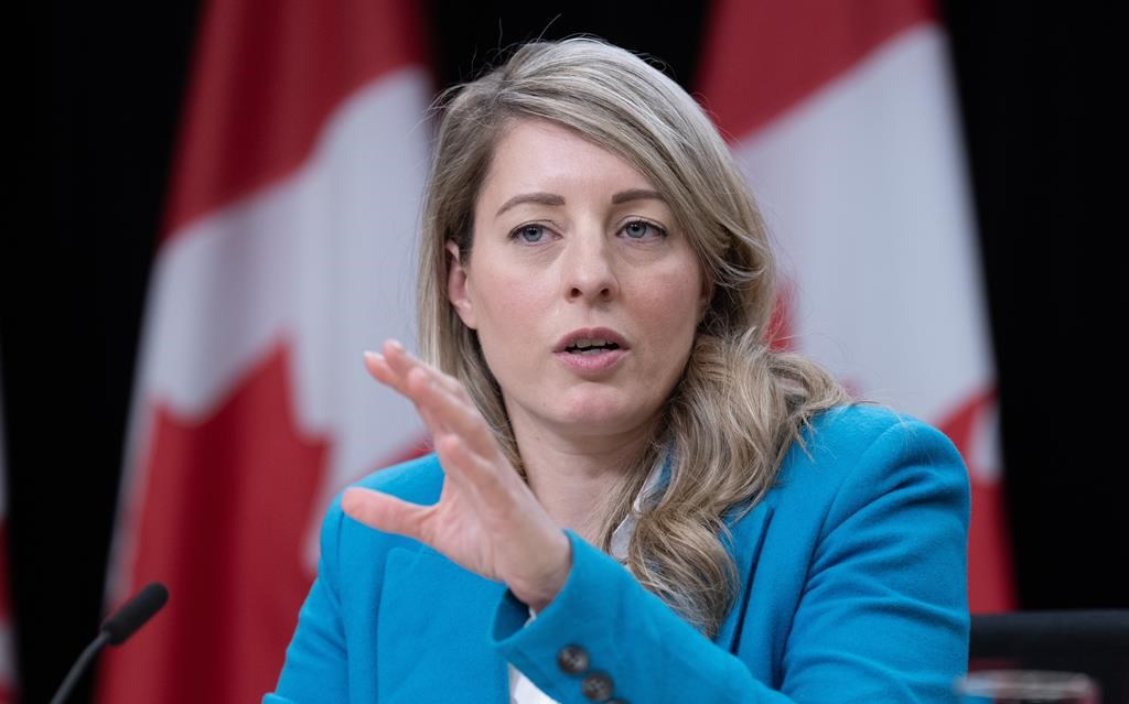Ottawa commence à évacuer les Canadiens vulnérables d’Haïti, annonce la ministre Joly