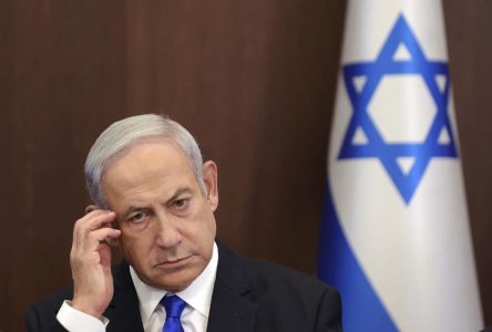 Le premier ministre israélien Benjamin Nétanyahou sera opéré dimanche d’une hernie