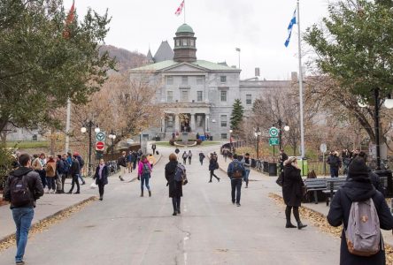 Les 1600 auxiliaires d’enseignement de l’Université McGill mettent fin à leur grève