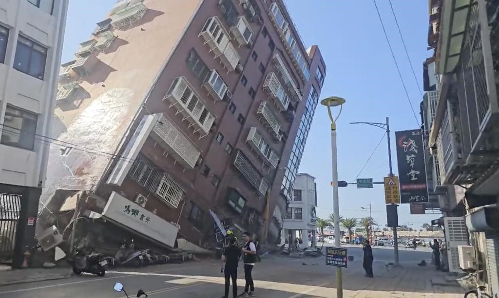 Un tremblement de terre à Taïwan a fait neuf morts et des centaines de blessés