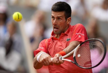 Novak Djokovic accède aisément au troisième tour du Masters de Monte-Carlo