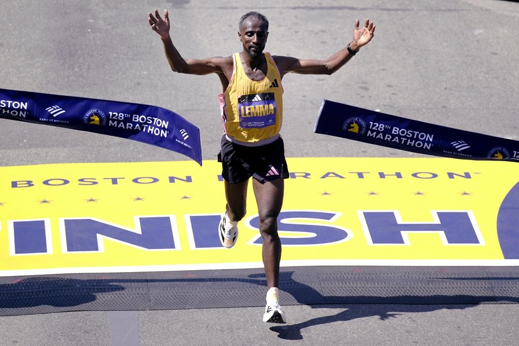 L’Éthiopien Sisay Lemma et la Kényane Hellen Obiri gagnent le 128e marathon de Boston