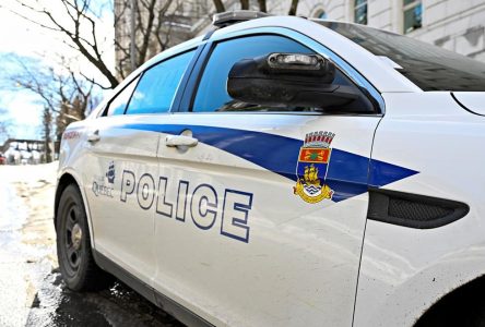 Trois personnes ont été arrêtées à Québec pour lésions, menaces et séquestration