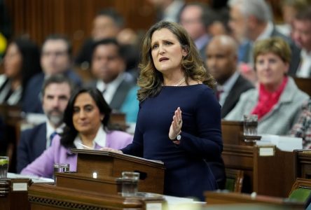 Poilievre s’oppose à ce que «les ultrariches» paient «leur juste part», dit Trudeau