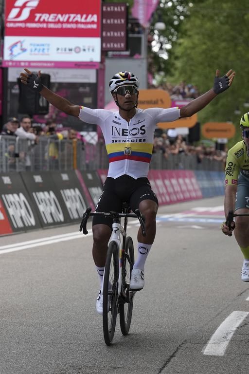 Narvaez devance Pogacar et remporte la première étape du Giro d’Italia