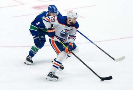 L’attaquant des Oilers d’Edmonton Leon Draisaitl a raté l’entraînement des siens