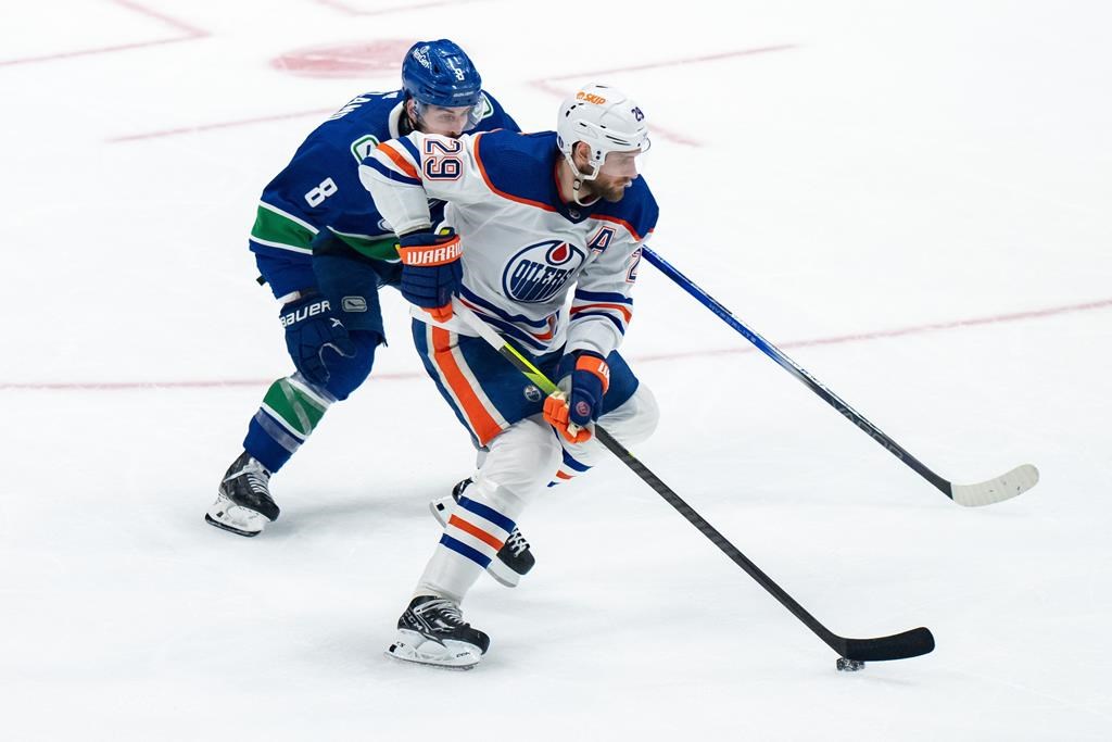 L’attaquant des Oilers d’Edmonton Leon Draisaitl a raté l’entraînement des siens