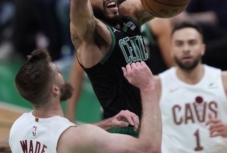 NBA: Jayson Tatum récolte 25 points et mène les Celtics à une autre finale de l’Est