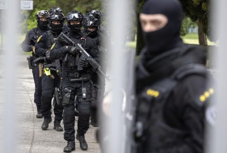 Le suspect de l’attaque en Slovaquie demeure derrière les barreaux