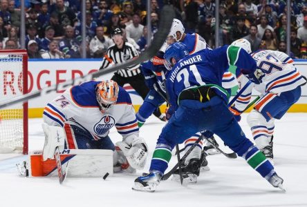 Oilers: Stuart Skinner de retour devant le filet pour le 6e match face aux Canucks